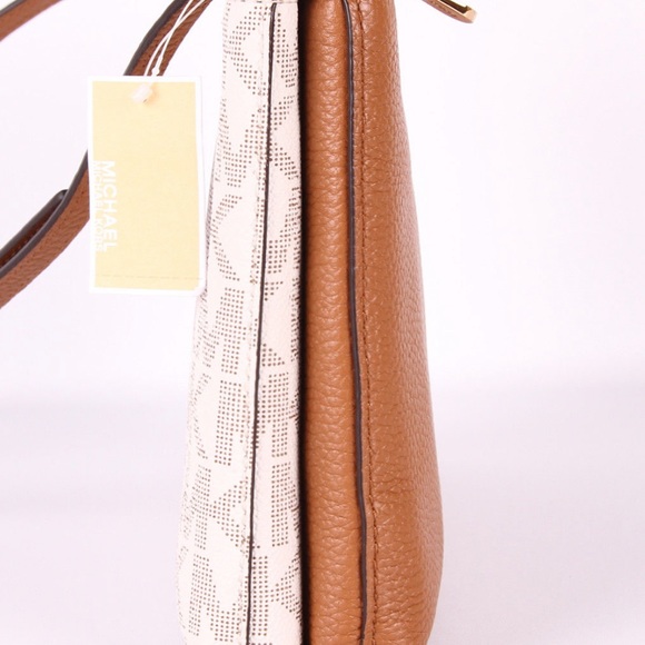 Michael Kors Jet Set Travel Double Zip Gusset - Picture 7 of 8